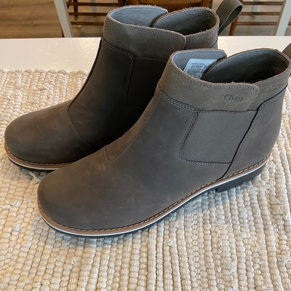 Chaco cataluna explorer chelsea ankle boot